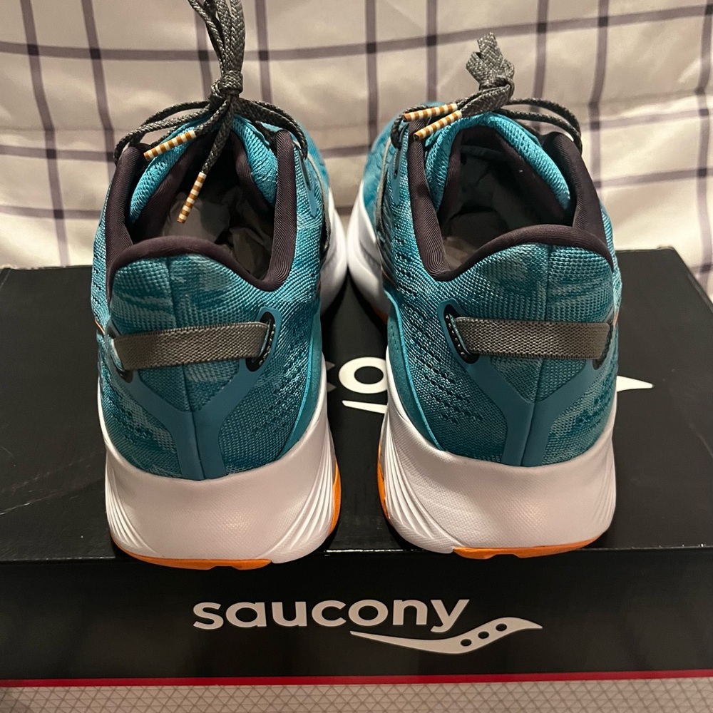 Saucony Men’s size 10 Athletic Shoes - Picture 6 of 11